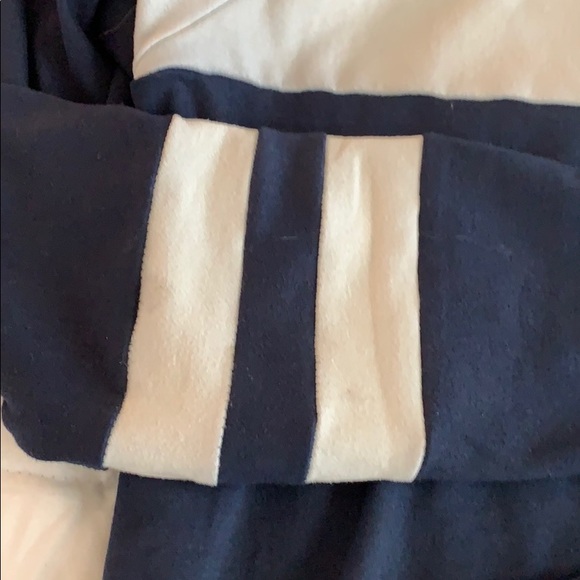 Top - Picture 2 of 6